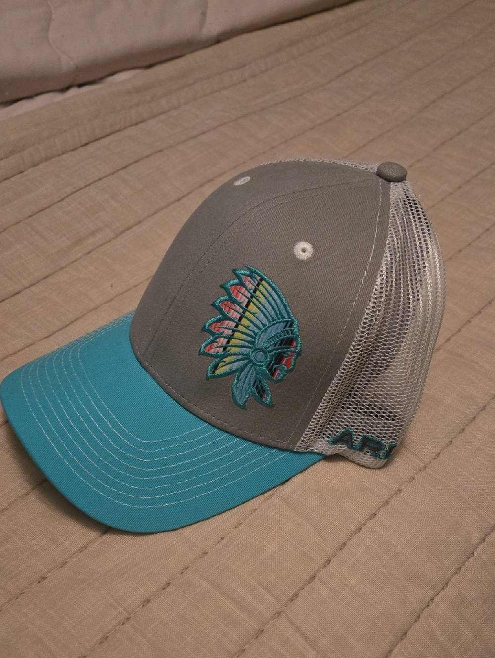 New Ariay Turquoise & Gray Trucker Hat